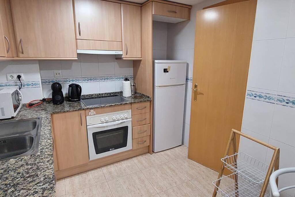 Apartamento Mediterraneo Salou! Екстериор снимка